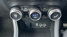 Renault Captur 1.0 TCE 90 Iconic 5dr Petrol Hatchback